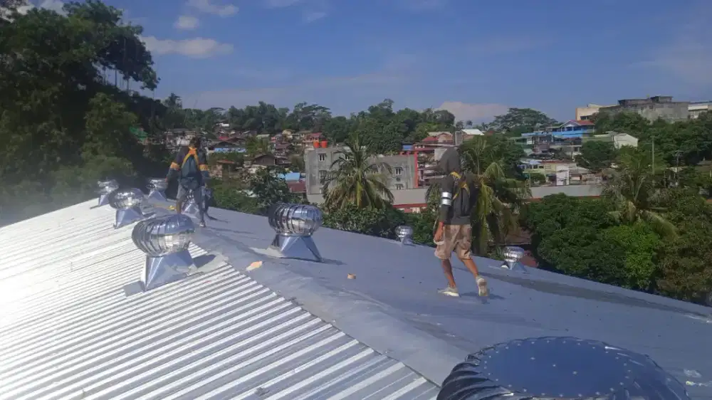Tukang bangunan berpengalaman