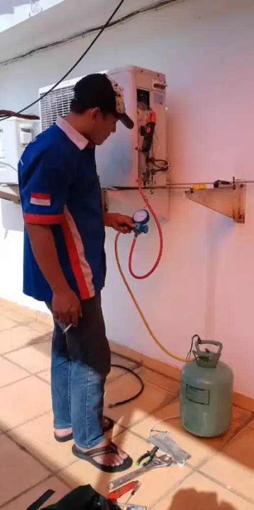 service ac bongkar pasang ac isi ferion ac maintenance ac