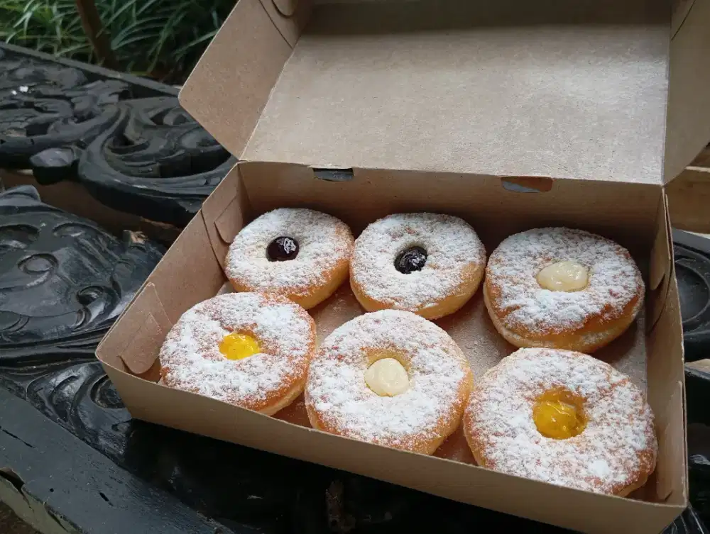 Produsen donat dan roti
