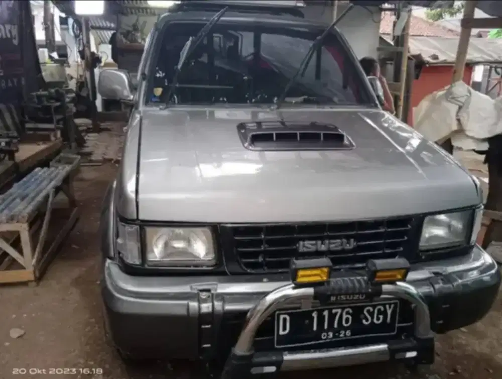 Jasa pengecatan mobil