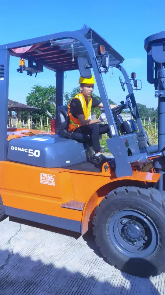 Operator Forklift