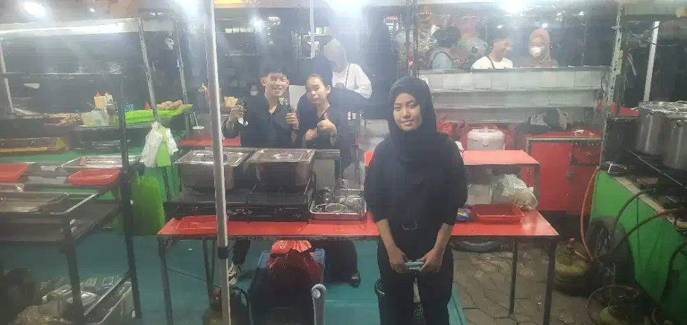 Butuh Kasir Pelayan Dan Operator