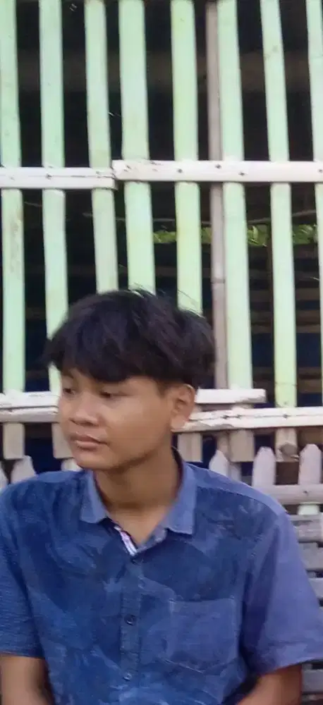 Dua orang membutuhkan kerja