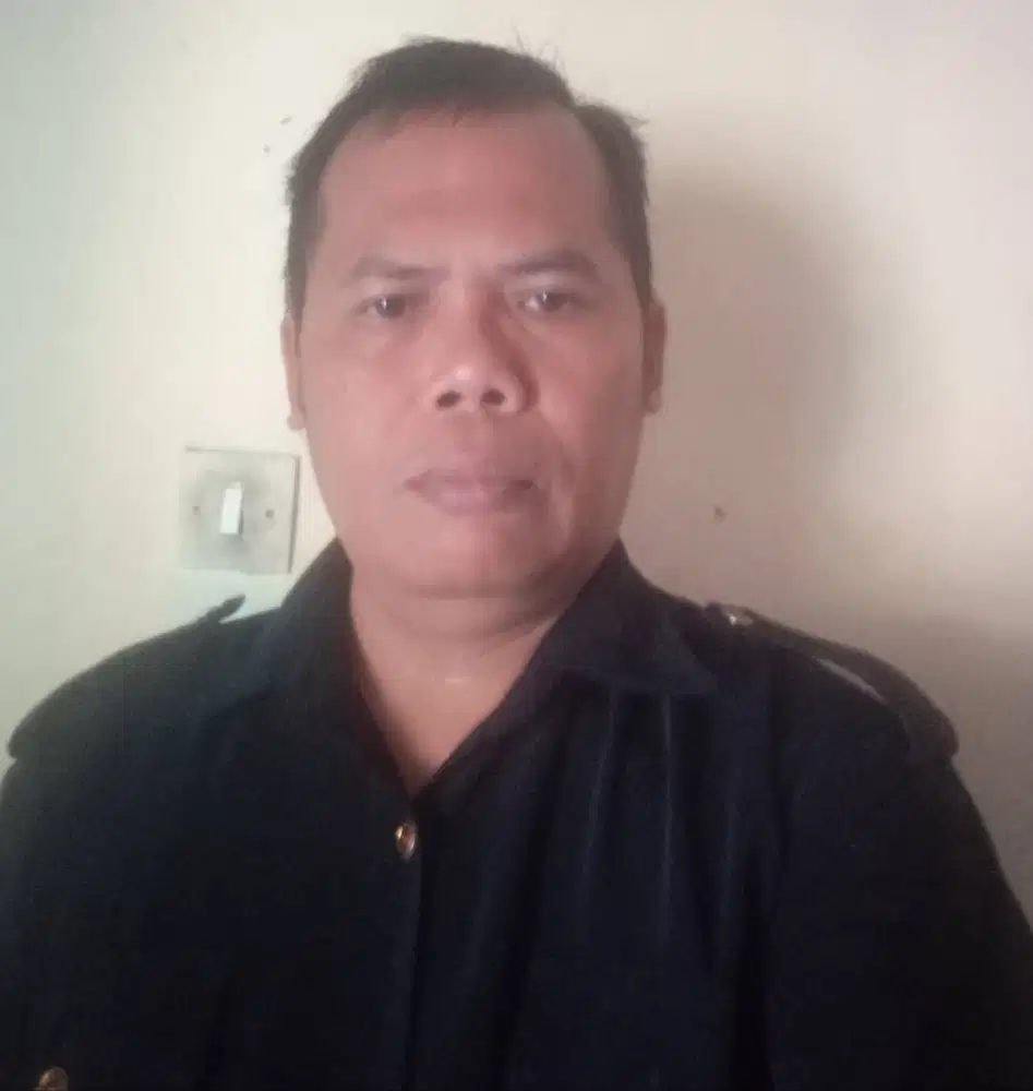 Mencari kerja jadi driver siap tinggal di rumah