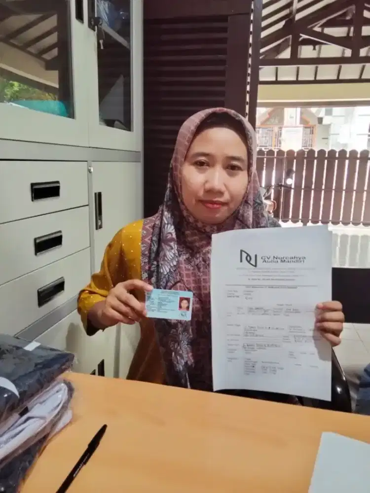 Dicari segera babysitter , Perawat lansia, ART