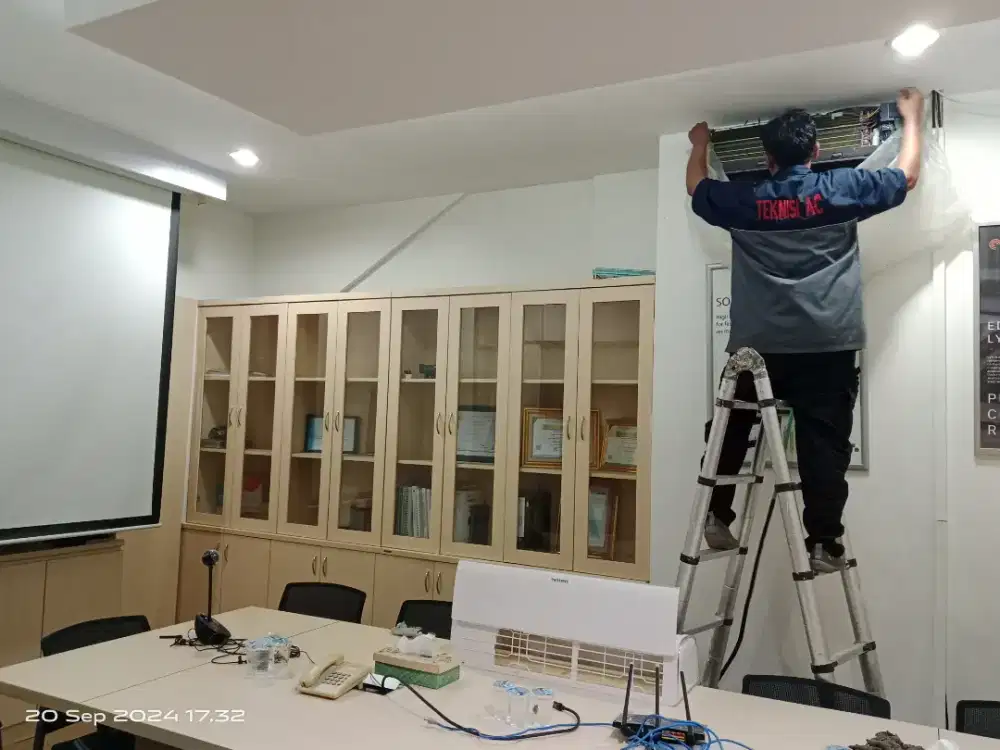 Cuci ac/Service ac/Isi freon ac/Pasang ac/Bongkar pasang ac/Bongkar ac