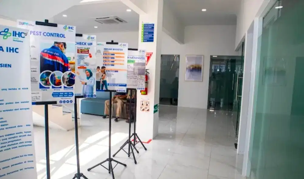 Di butuhkan admin cewe untuk klinik umum