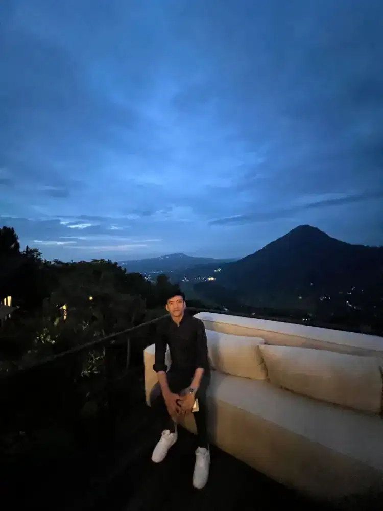 Membutuhkan karyawan