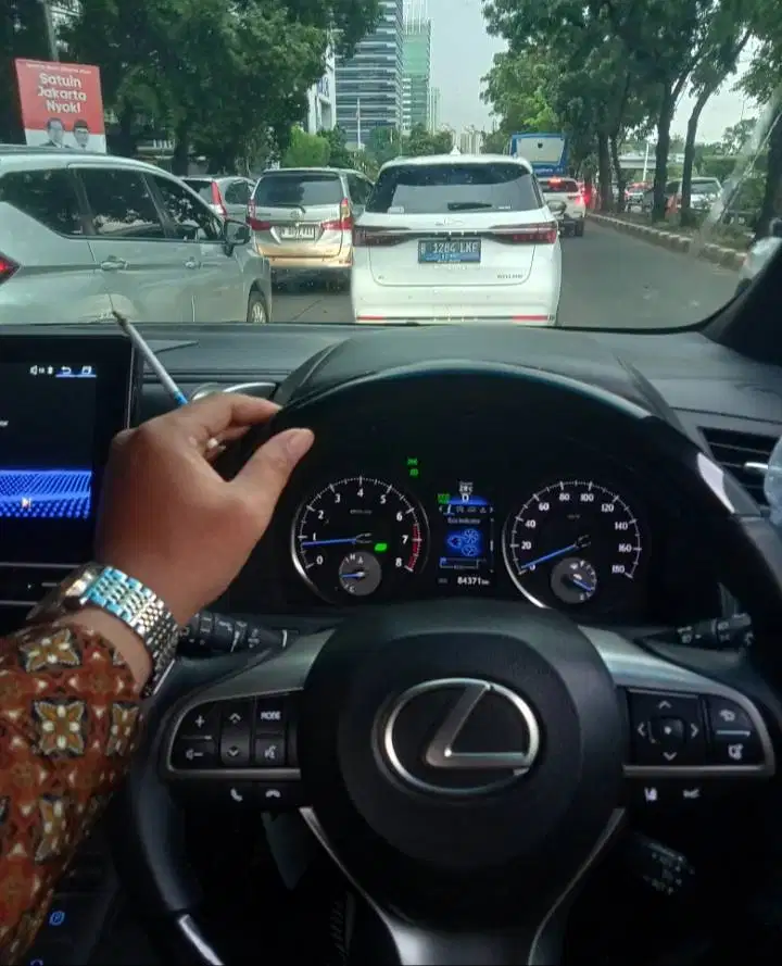 Mencari pekerjaan supir/driver