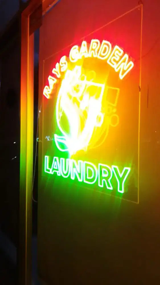 Dicari tukang laundry sepatu karpet sofa
