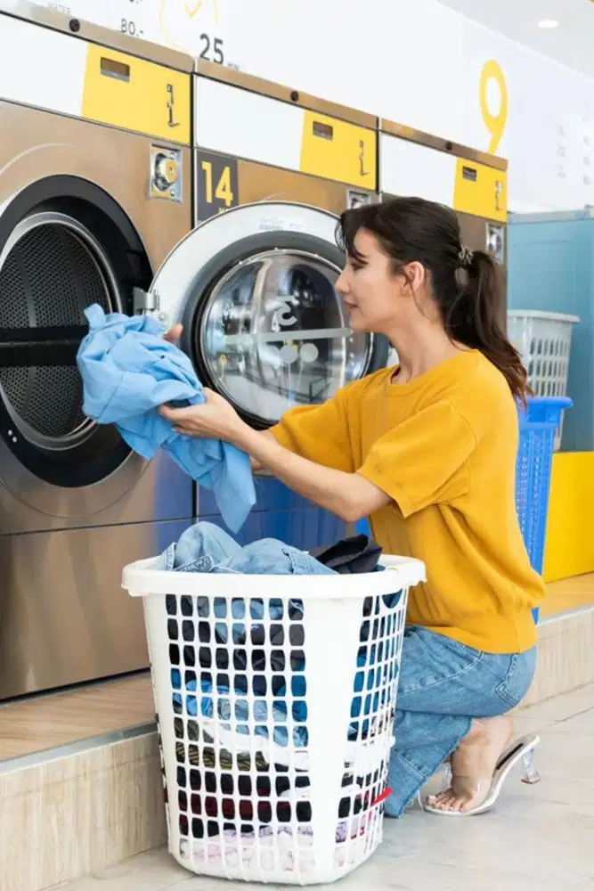 KARYAWAN LAUNDRY