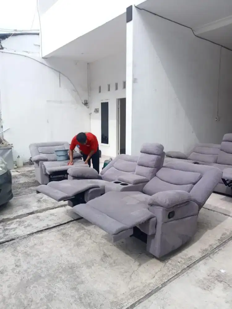Layanan jasa cuci kasur, sofa dan karpet