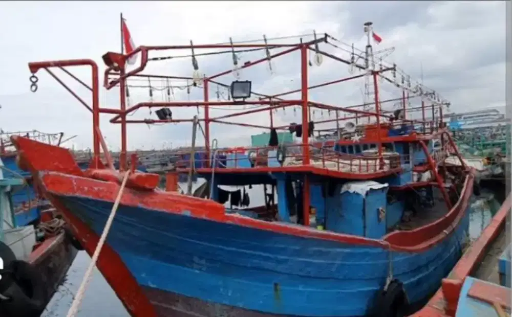 Lowongan Abk kapal cumi meraoke Lokal