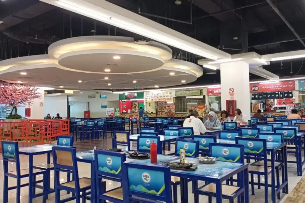 Dicari karyawan untuk posisi masak dan waiters dan kasir segera
