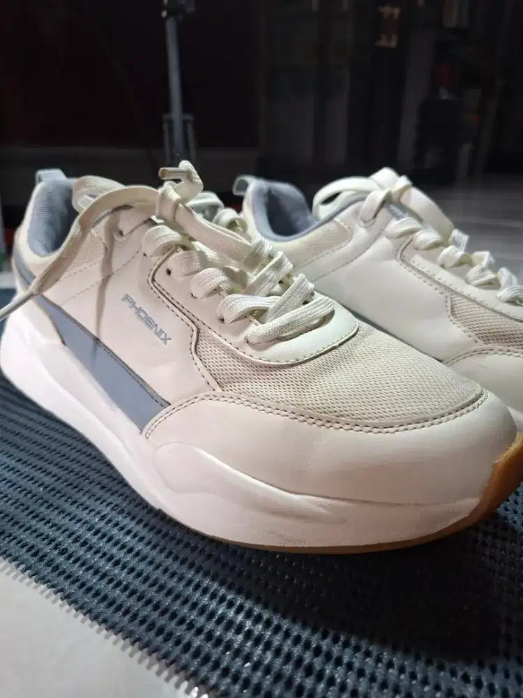Laundry Sepatu Sneaker dan lainnya