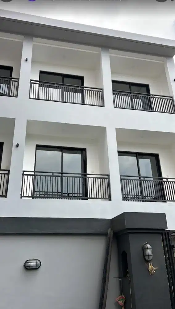 Staf Homely housekiping