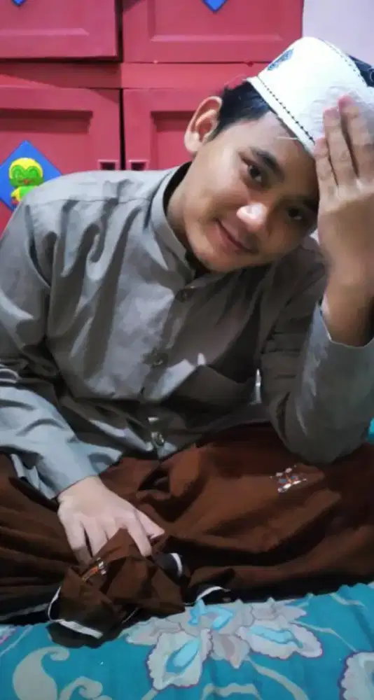 MENCARI LOWONGAN PEKERJAAN