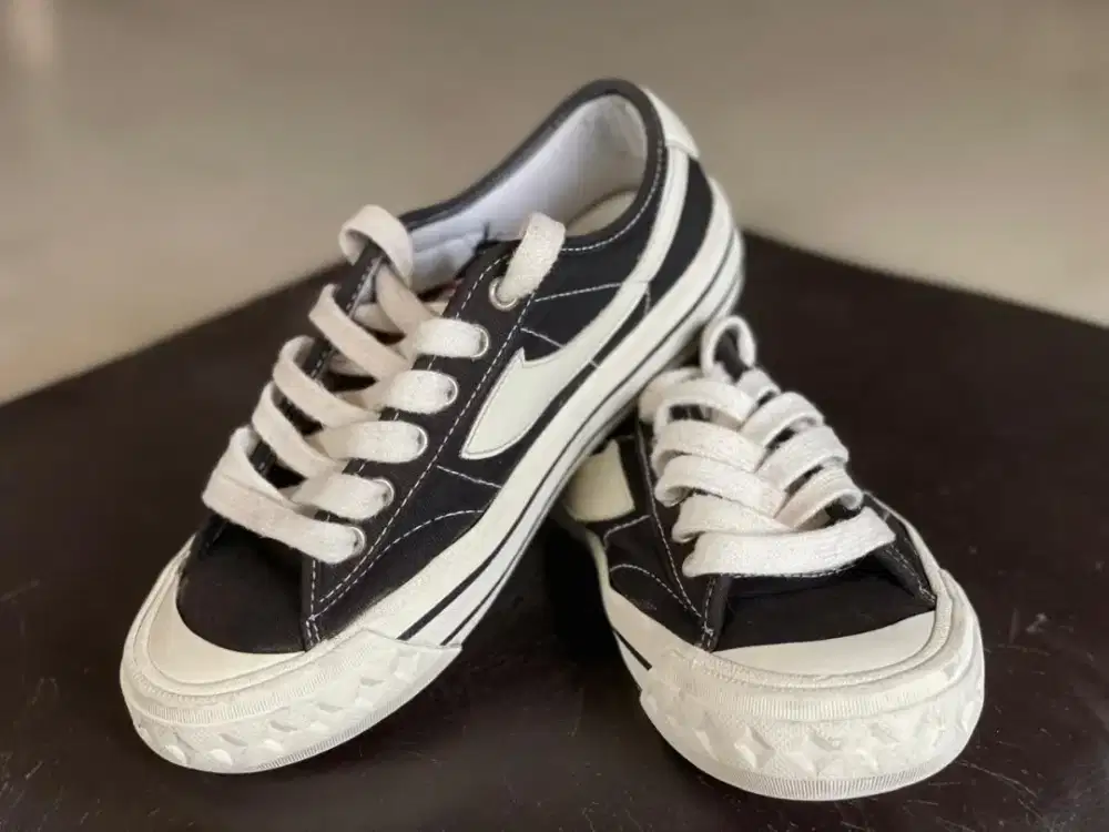 Laundry sepatu spg