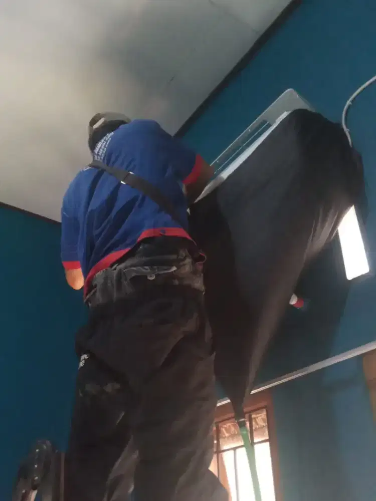 Jasa cek kulkas ,dispenser & water hiter Bergaransi