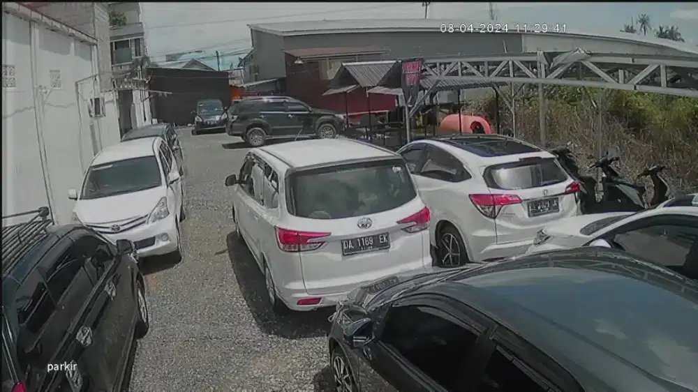 Cuci motor dan mobil