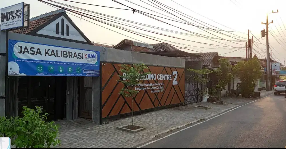 Lowongan Staff Lab & Konsultan