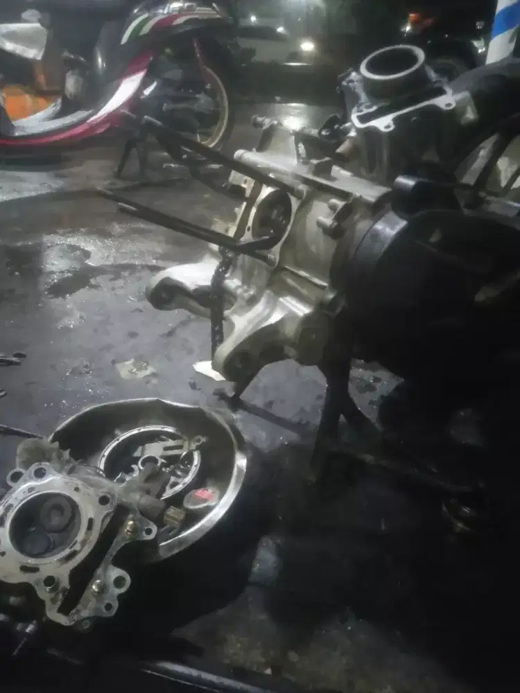 TERIMA SERVIS &BONGKAR MESIN