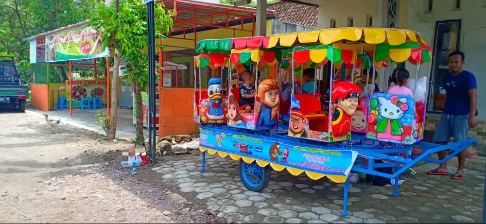 Odong Kereta Panggung Fiberplat