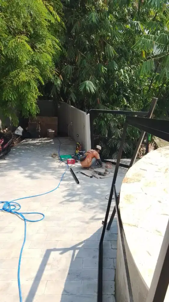 Tukang bangunan