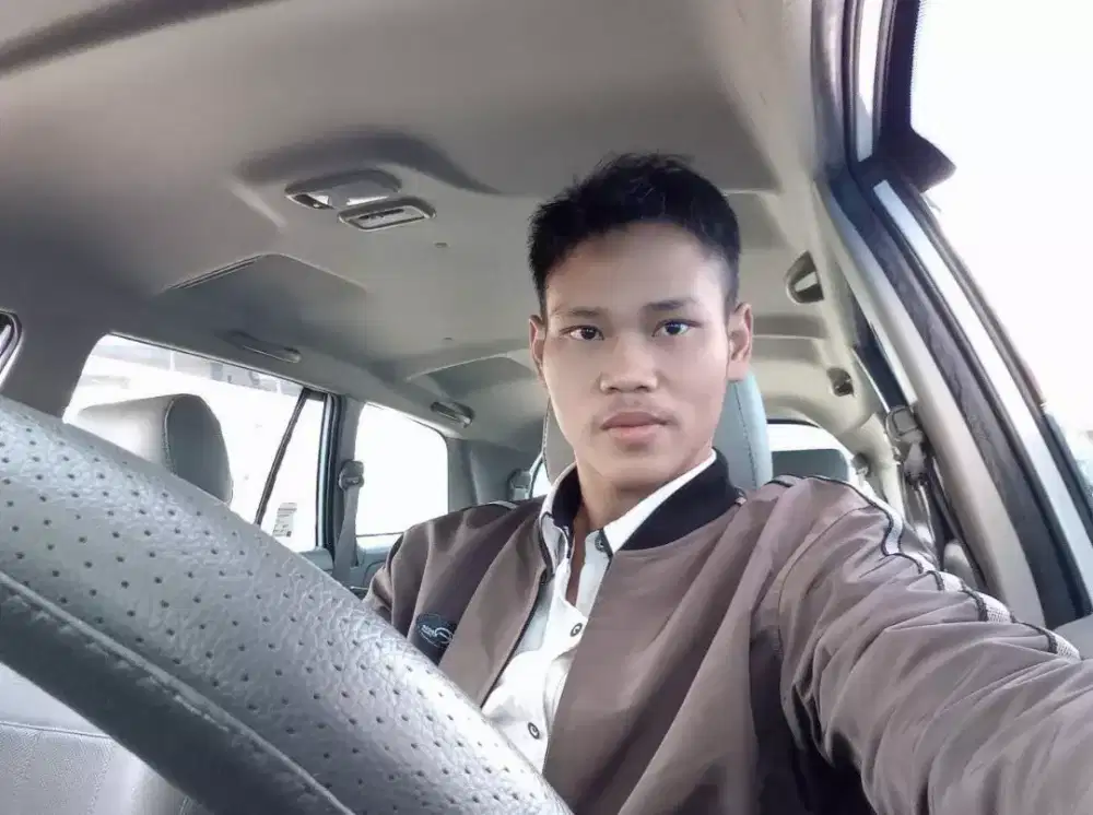 Mencari lowongan pekerjaan sebagai Driver (Supir)