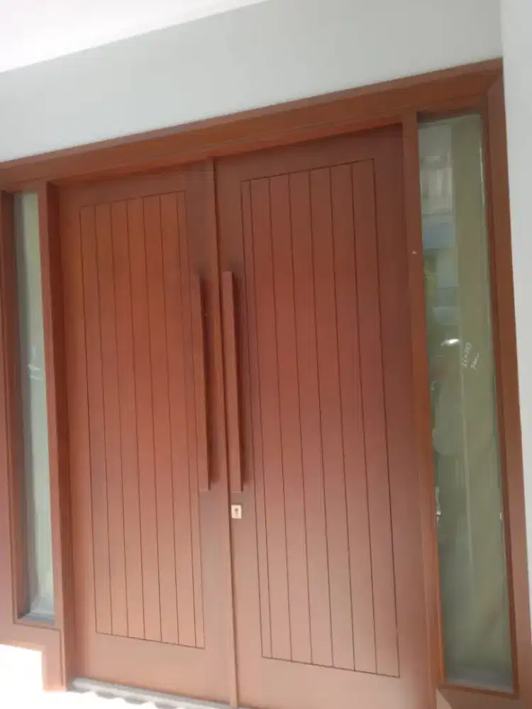 tukang cat pintu kusen dan tembok