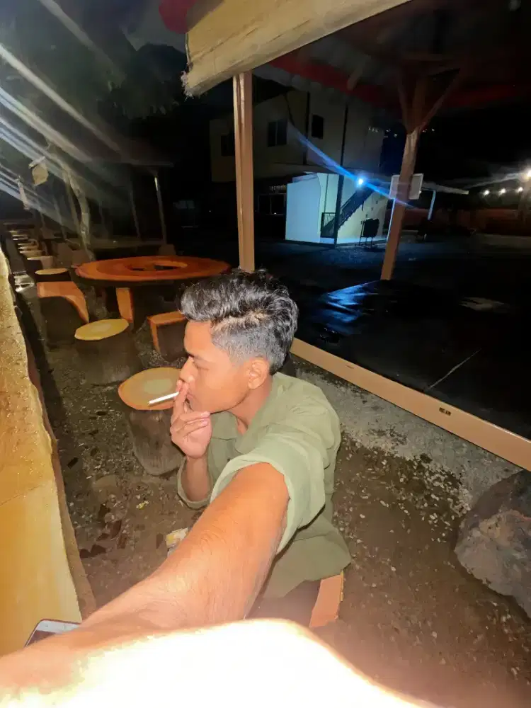 Cari pekerjaan.