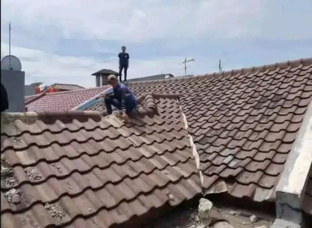 Tukang atap boccor dll