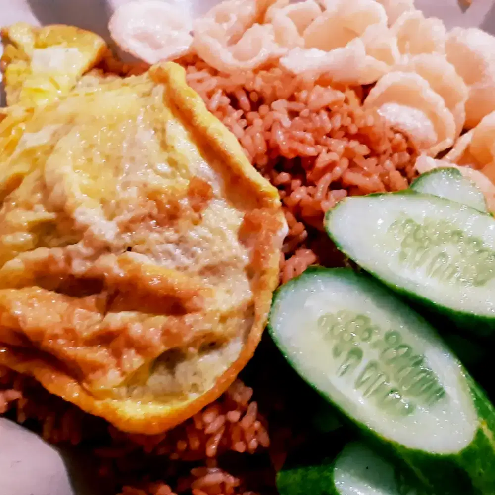 jasa memasak bersih² kebun dll