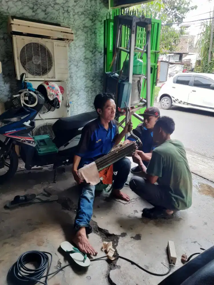 Panggilan jasa service AC rutin ke rumah
