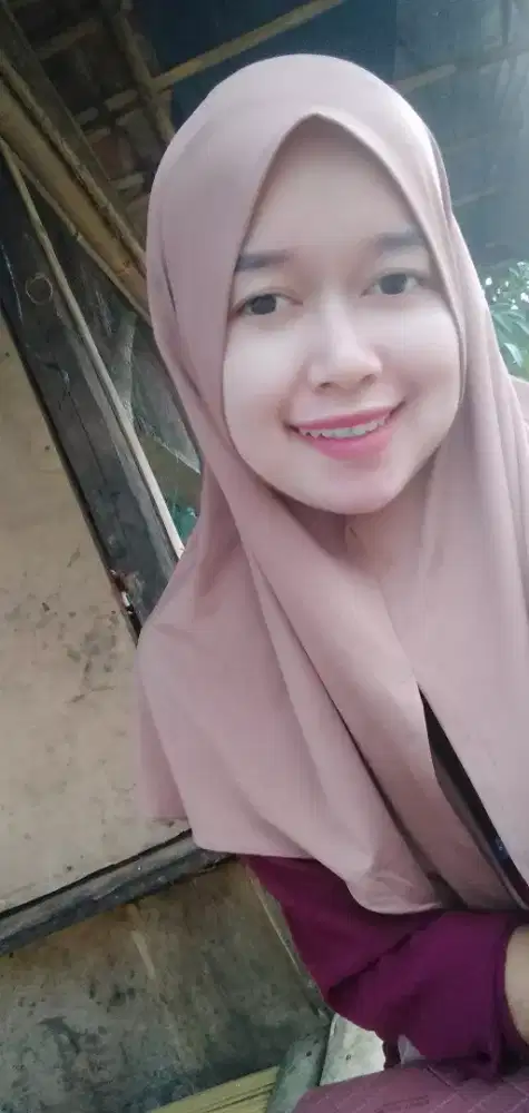 Mencari kerjaan apa saja yg penting halal