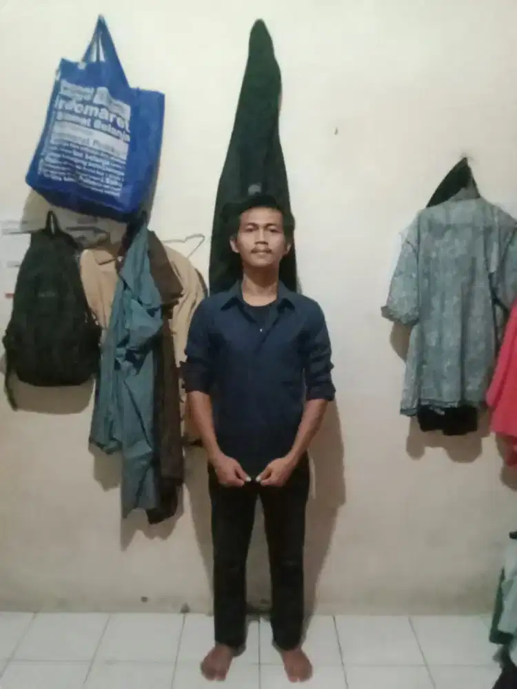 MENCARI KERJA APA SAJA