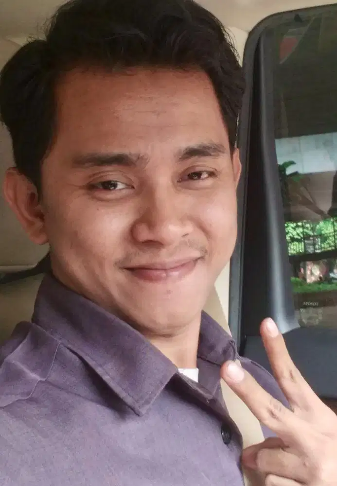 Supir Pribadi (Personal Driver)