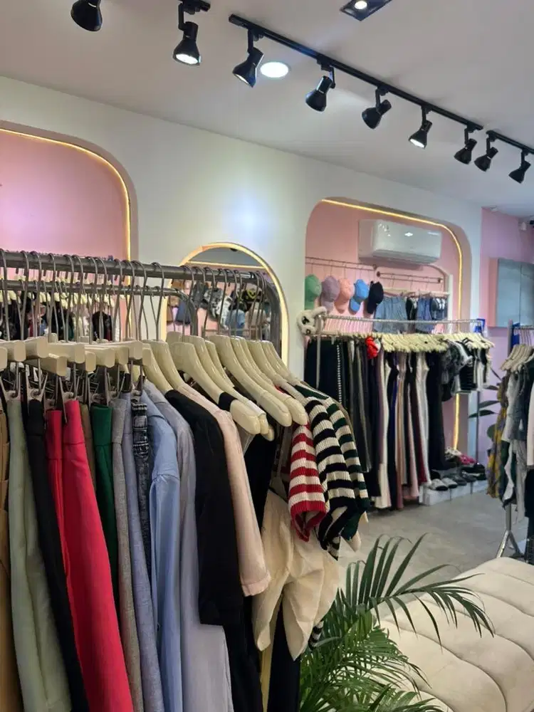 LOKER BUTIK BAJU WANITA JAKARTA BARAT. KHUSUS WANITA