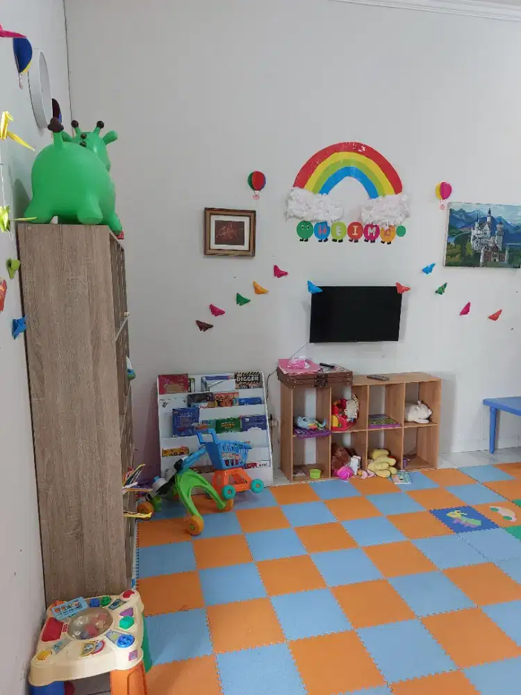 Dibutuhkan Pengasuh Anak di Daycare (Tempat penitipan anak) Menginap