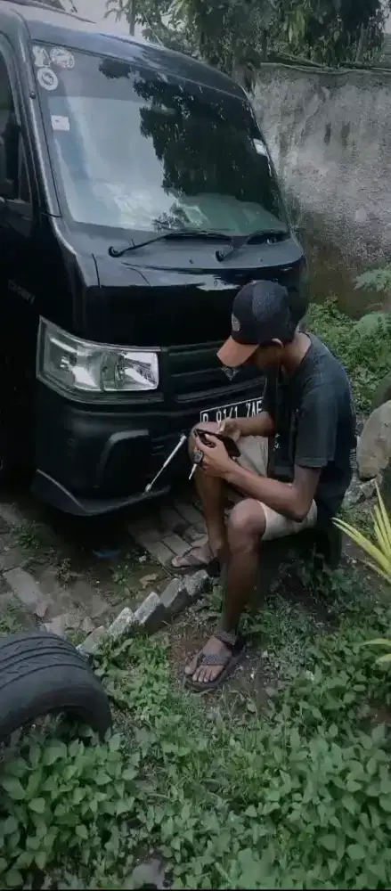 Mencari kerjaan yang halal