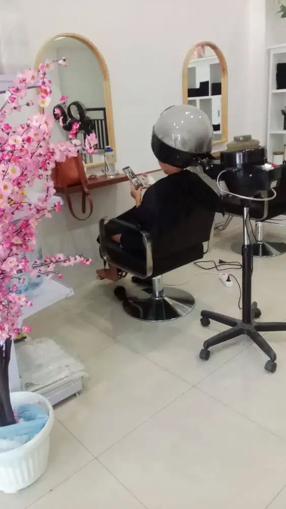 Lowongan kerja untuk karyawan salon treatment