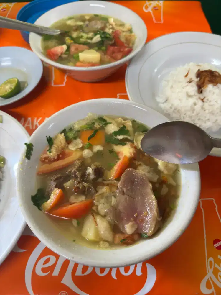 Dicari tukang goreng / bakar dan waiters resto