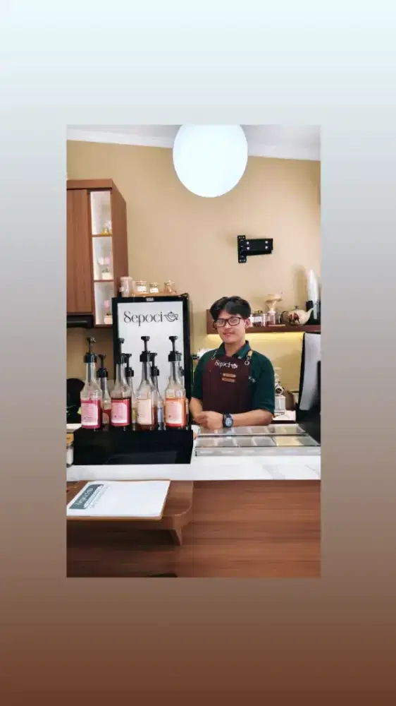 Sedang memcari Pekerjaan, sebelumnya barista dan resto