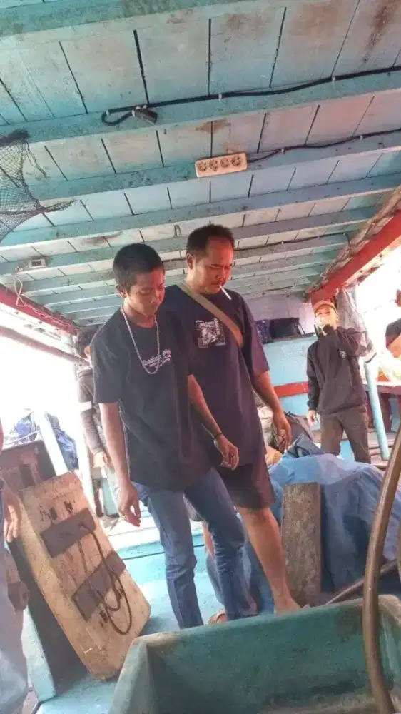 Butuh yang serius kerja buat abk kapal cumi butuh 2 tenaga kerja