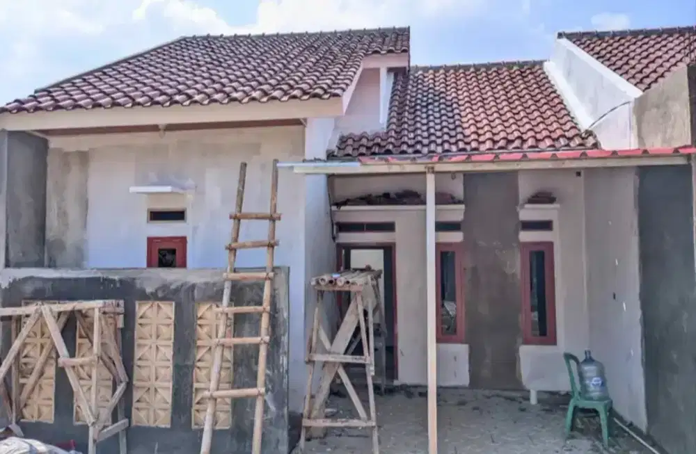 Tukang renovasi dan atap