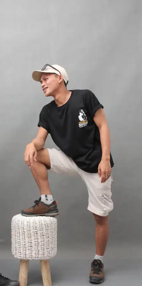 Nyari loker modal ktp aja barangkali ada