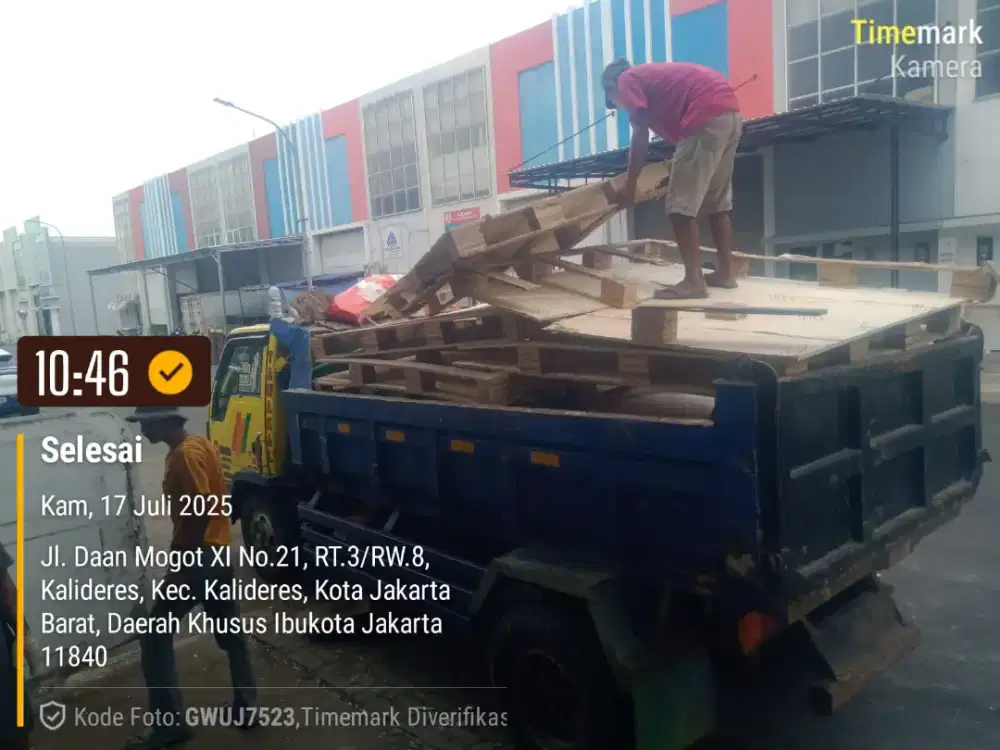 Jasa buang sampah puing