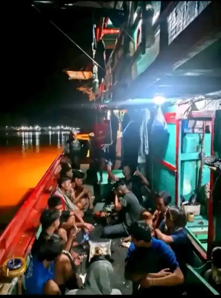 Kurang 2 orang lagi buat abk kapal cumi