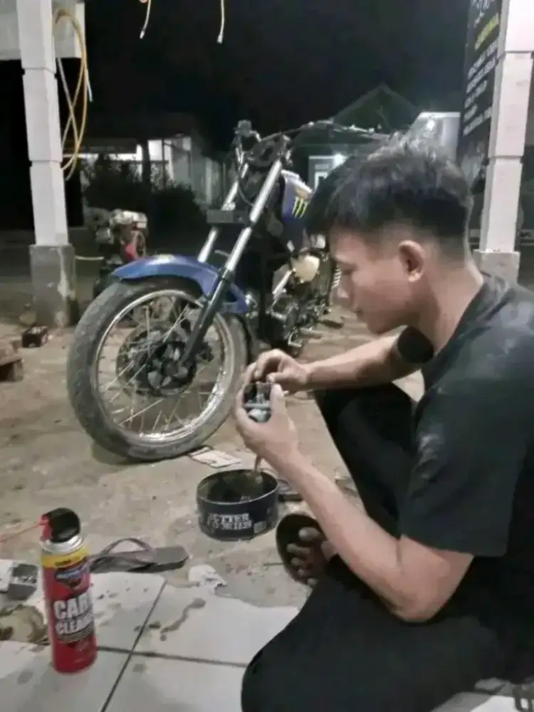 Melayani jasa mekanik panggialn