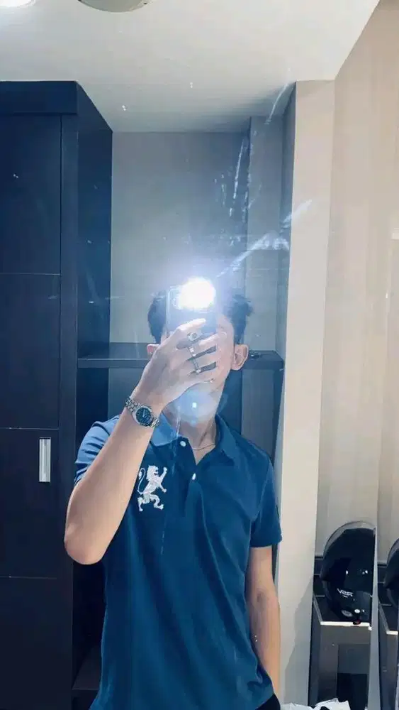 Saya sedang mencari kerja tetap